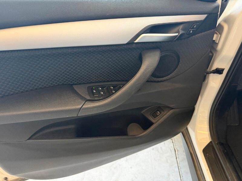 BMW X1 (F48) X1 sDrive16d Business A...