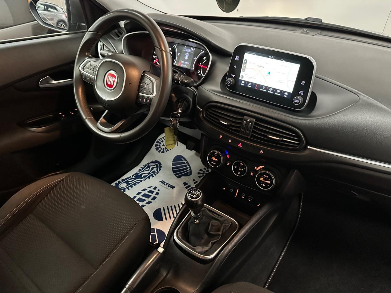 Fiat Tipo 1.6 Mjt 120cv S&S SW Lounge ok neop.