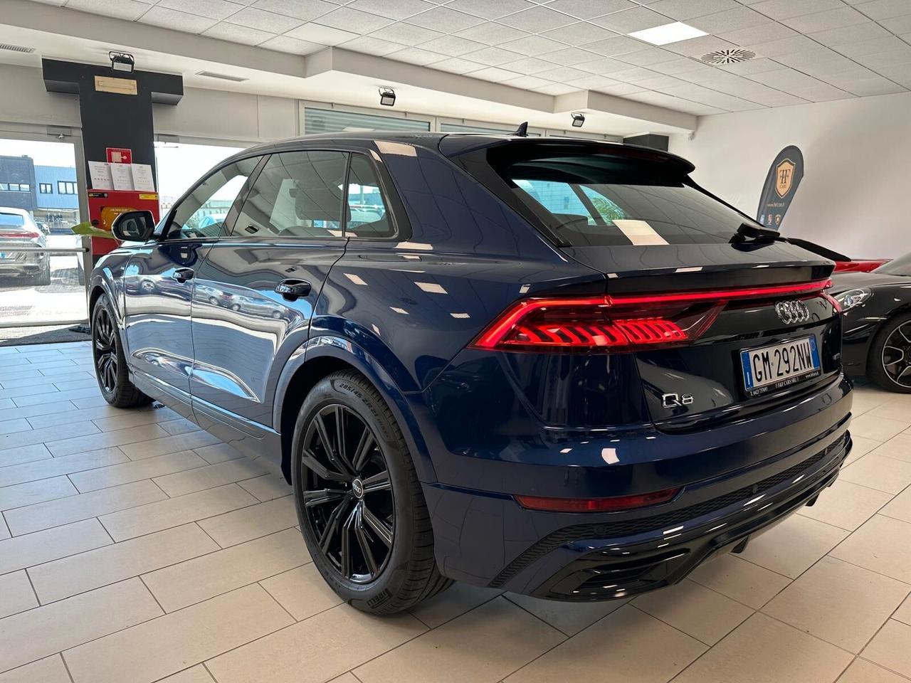 Audi Q8 50 TDI 286 CV quattro S line Uff. Italiana Unico Proprietario