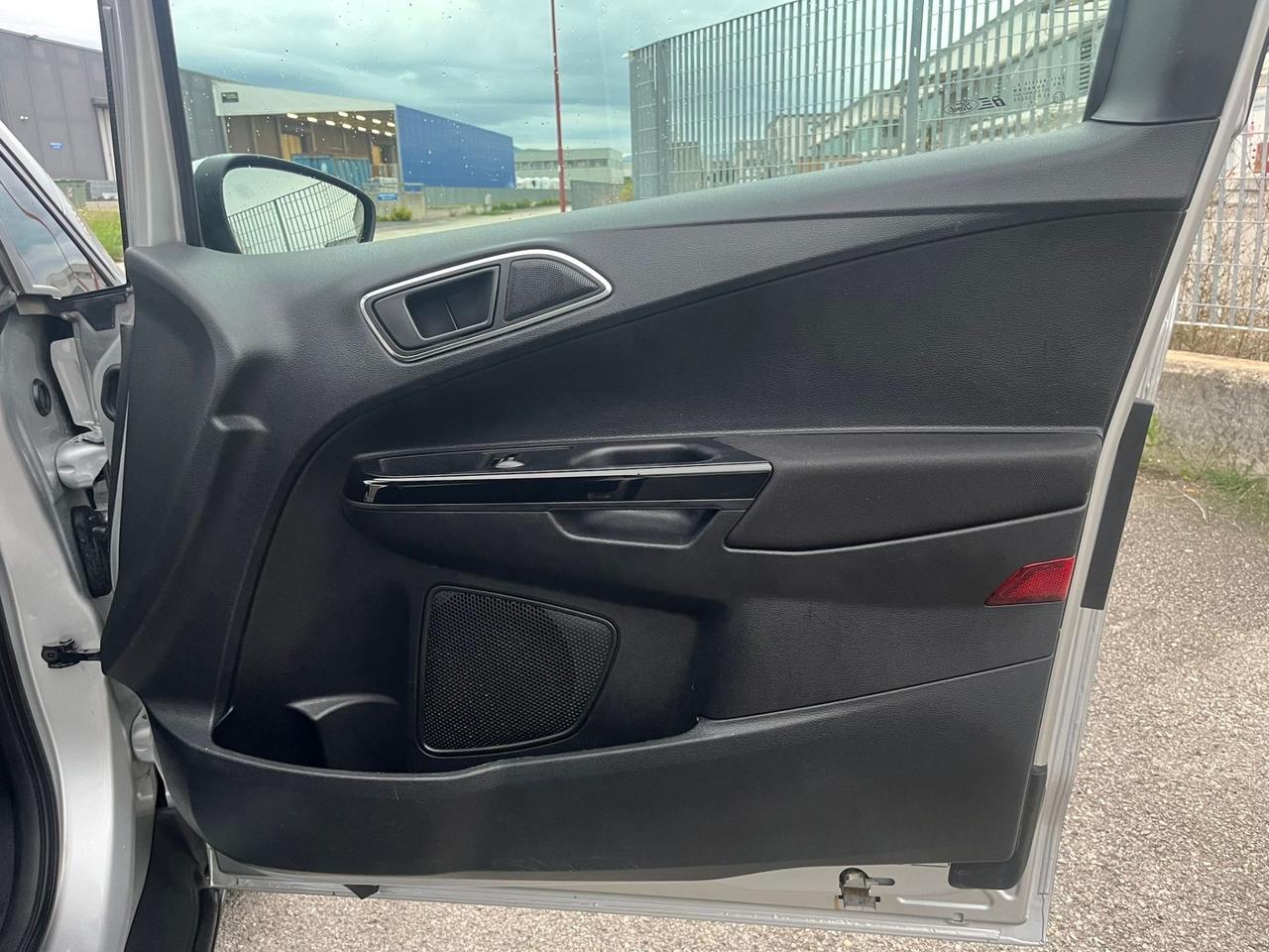 Ford B-Max Benzina/GPL. 12 Mesi Di garanzia