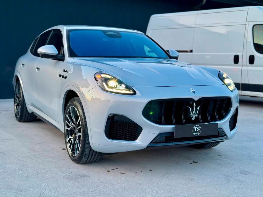 Maserati Grecale 2.0 mhev Modena 330cv auto