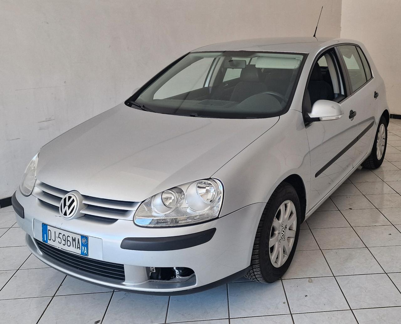 Volkswagen Golf 1.6 benzina Km 78 mila