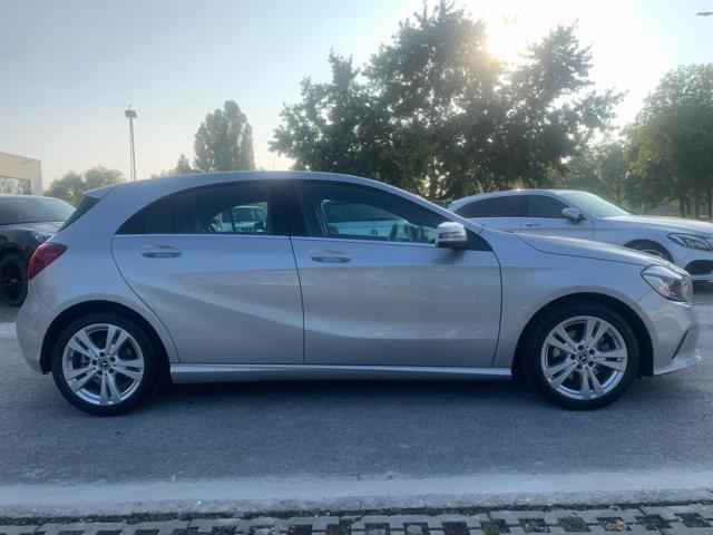 MERCEDES-BENZ A 200 d Automatic Sport