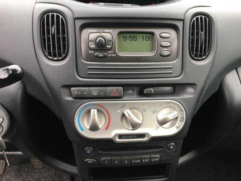 Toyota Yaris Verso 1.3i 16V cat Sol X COMMERCIANTI