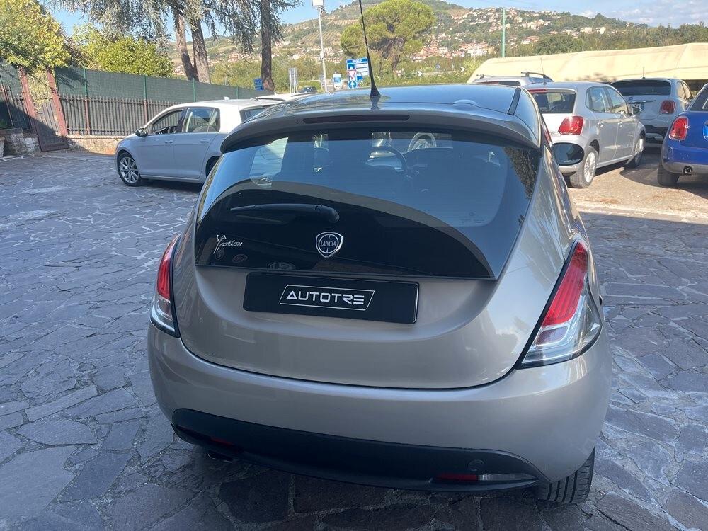Lancia Ypsilon 1.2 69 CV 5 porte S&S Platinum NEO PATENTATI