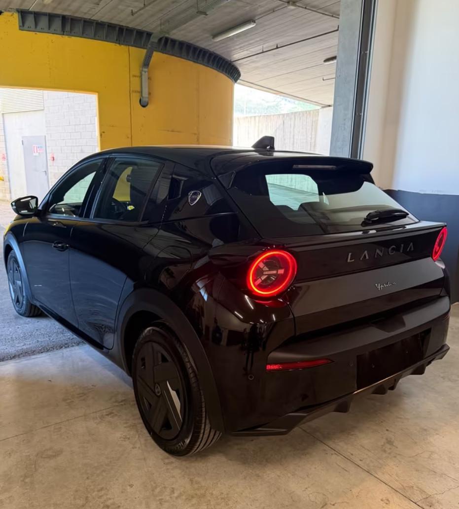 Lancia Ypsilon 1.2 mhev 110cv e-dct