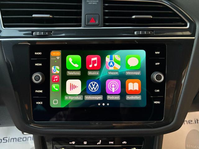 VOLKSWAGEN Tiguan 2.0 TDI 150 CV SCR DSG R-Line LUCI AMBIENTE