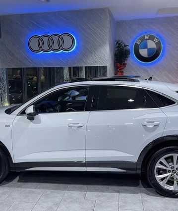 Automobile Audi Q3 Aziendale in vendita a 44.500 € - Motorclass