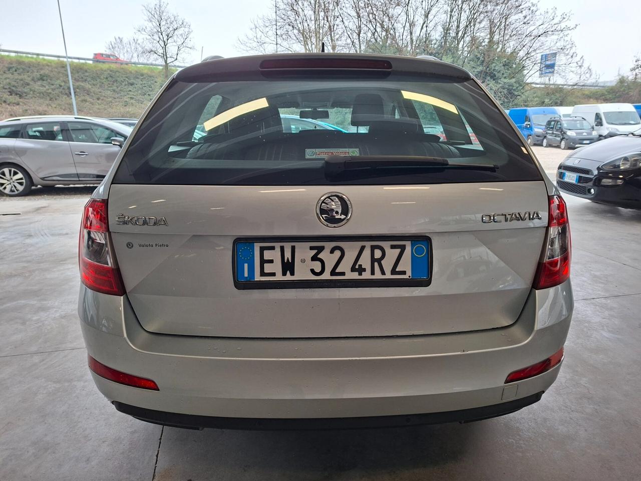 Skoda Octavia 1.6 TDI CR 105 CV DSG Wagon Ambition