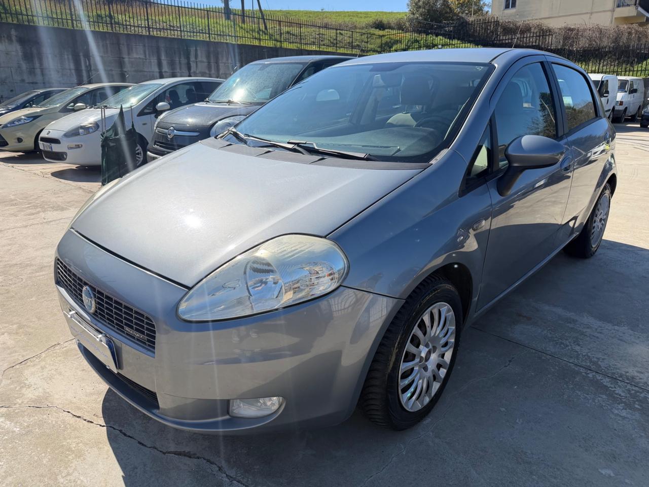 Fiat Grande Punto 1.3 MJT 75 CV 5 porte Dynamic
