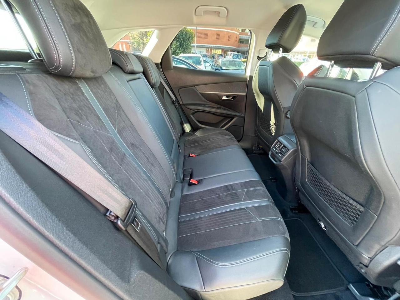 Peugeot 3008 PureTech Turbo 130 S&S Allure