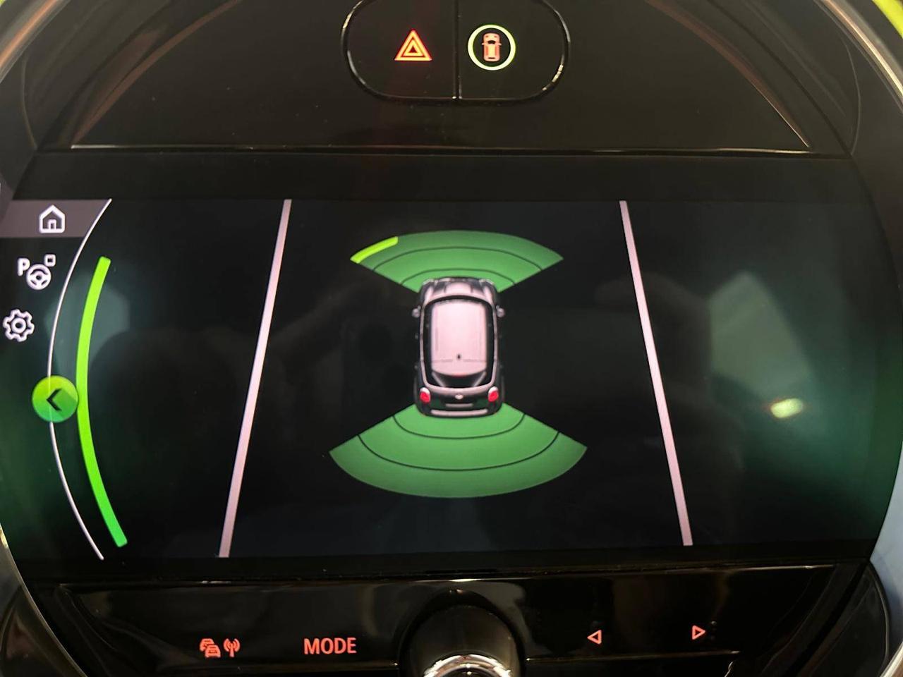 MINI Countryman Cooper SE ALL4 Essential