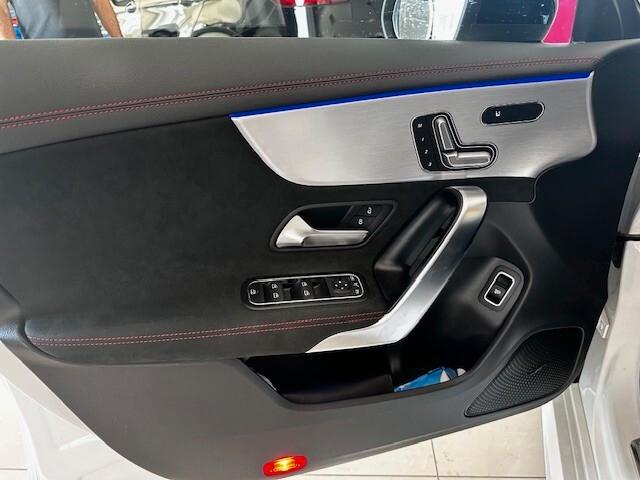 Mercedes-benz CLA 220 CLA 220 Automatic 4Matic Premium