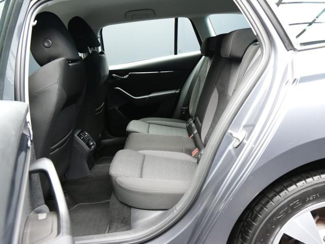 SKODA Octavia 2.0 TDI 116CV DSG Wagon Executive