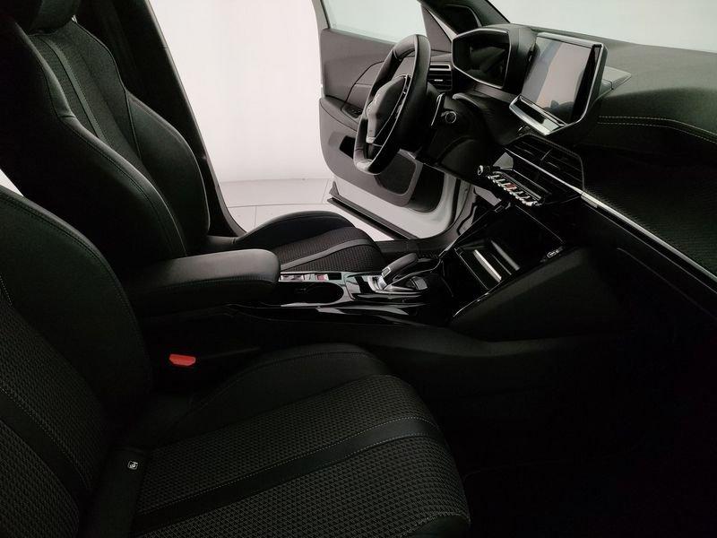 Peugeot 2008 2008 BlueHDi 130 S&S EAT8 GT