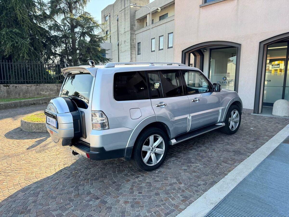 Mitsubishi Pajero 5 Porte Pajero 3.2 CR Invite 5p