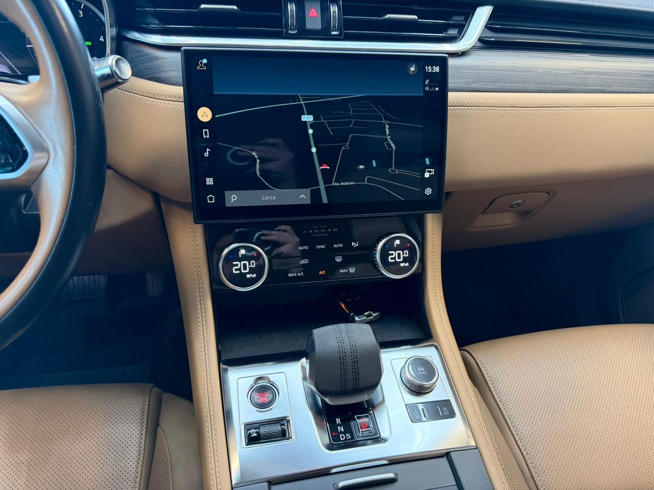 Jaguar F-Pace 2.0 D 204 CV AWD aut. R-Dynamic HSE