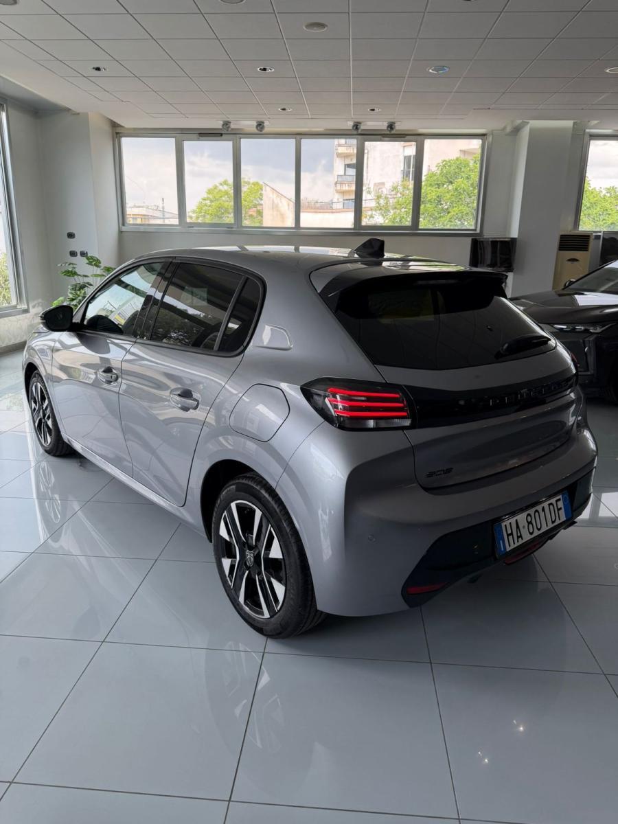 PEUGEOT - 208 - PureTech 100 S&S 5p. Allure