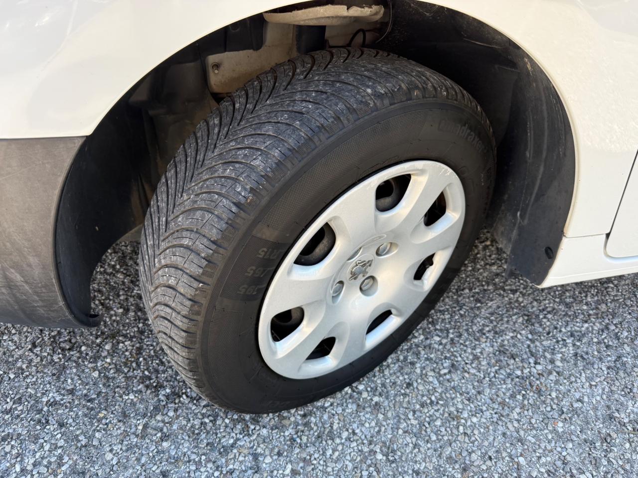 Peugeot Partner BlueHDi Ok NEOPATENTATI