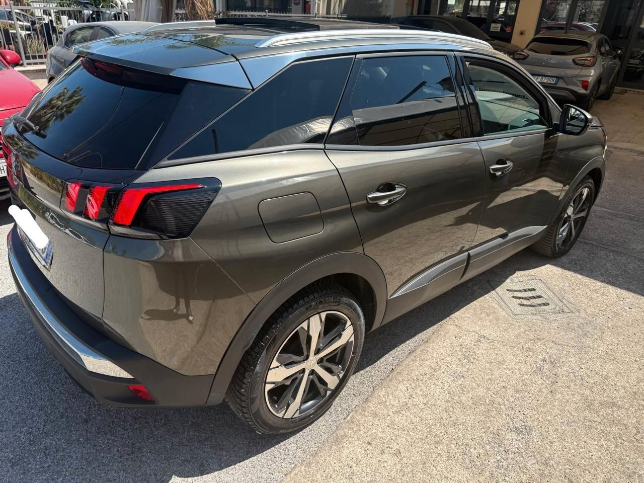 Peugeot 3008 2018 130 EAT8 TETTO APRIBILE Allure