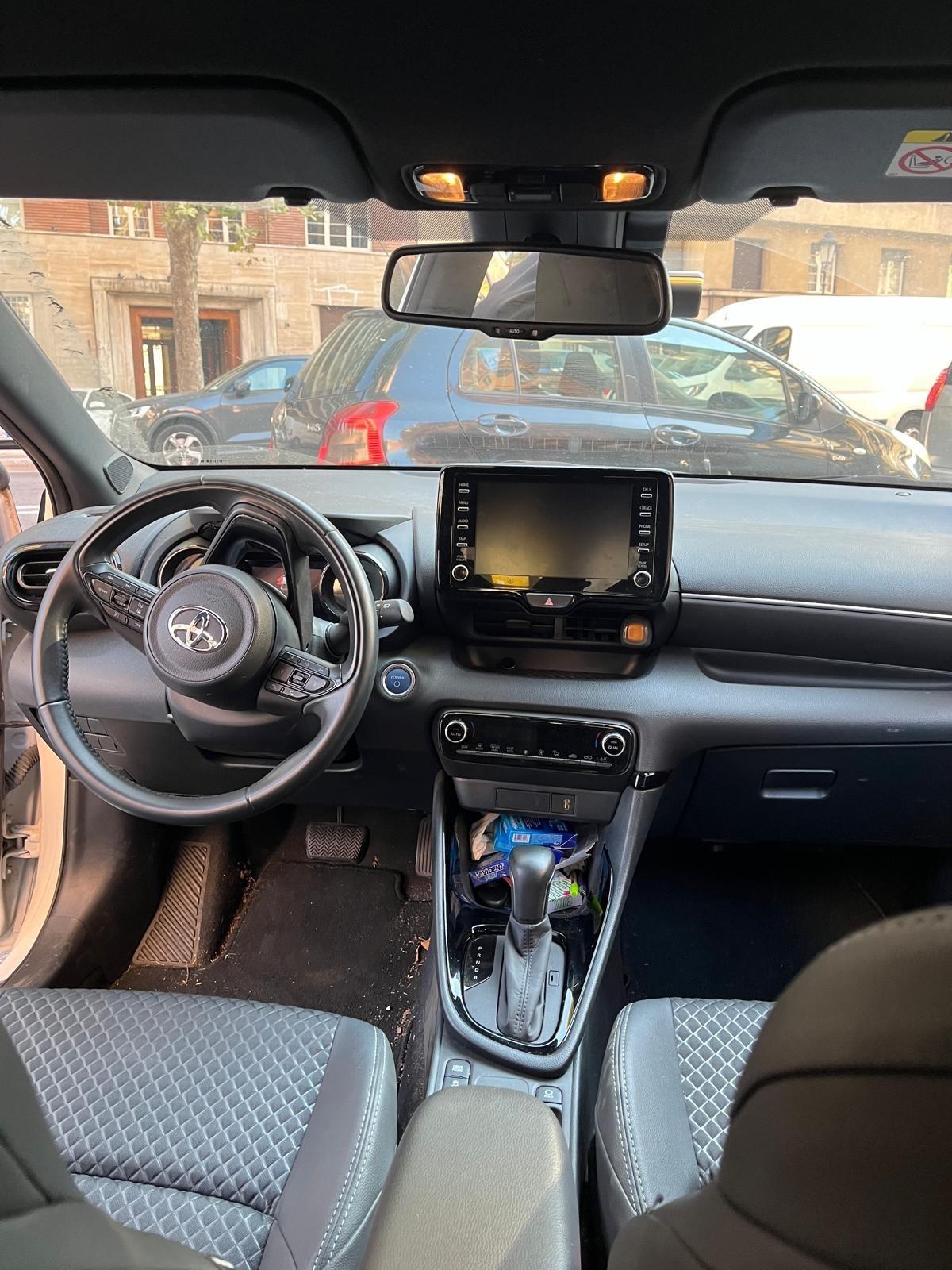 Toyota Yaris 1.5 Hybrid 5 porte Lounge