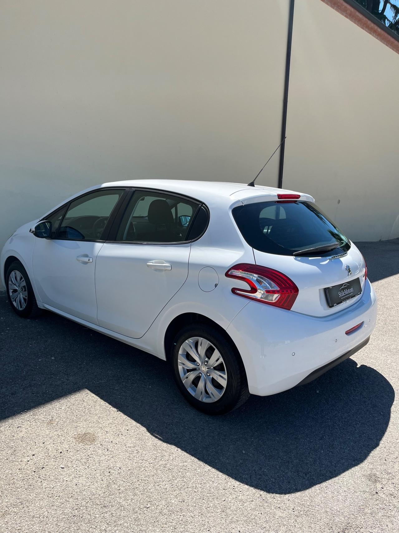 Peugeot 208 1.2 VTi 82 CV 5 porte Access