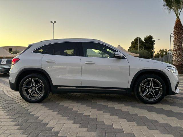 MERCEDES-BENZ GLA 200 d Automatic Premium