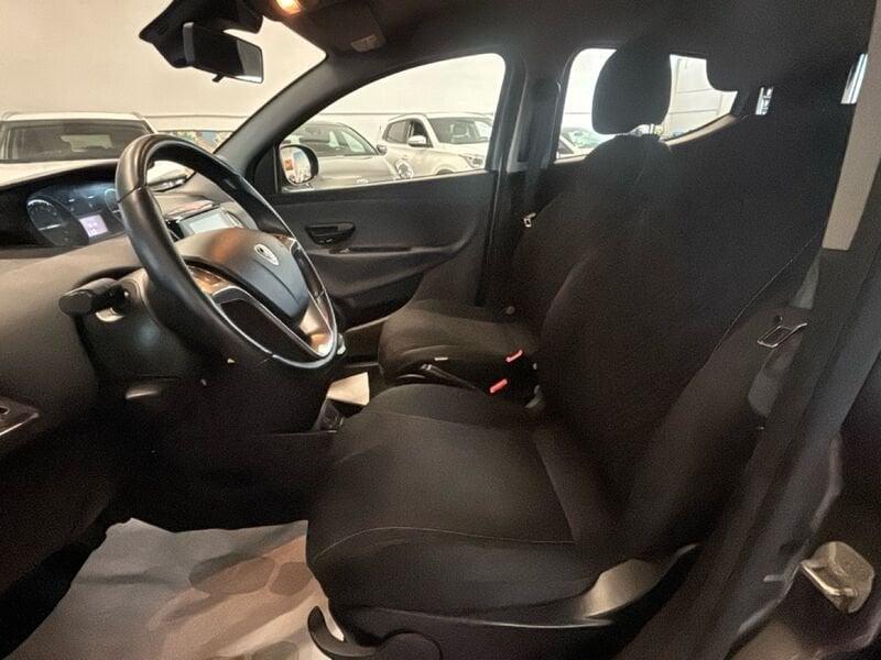Lancia Ypsilon YPSILON 1.0 FireFly Hybrid 70cv