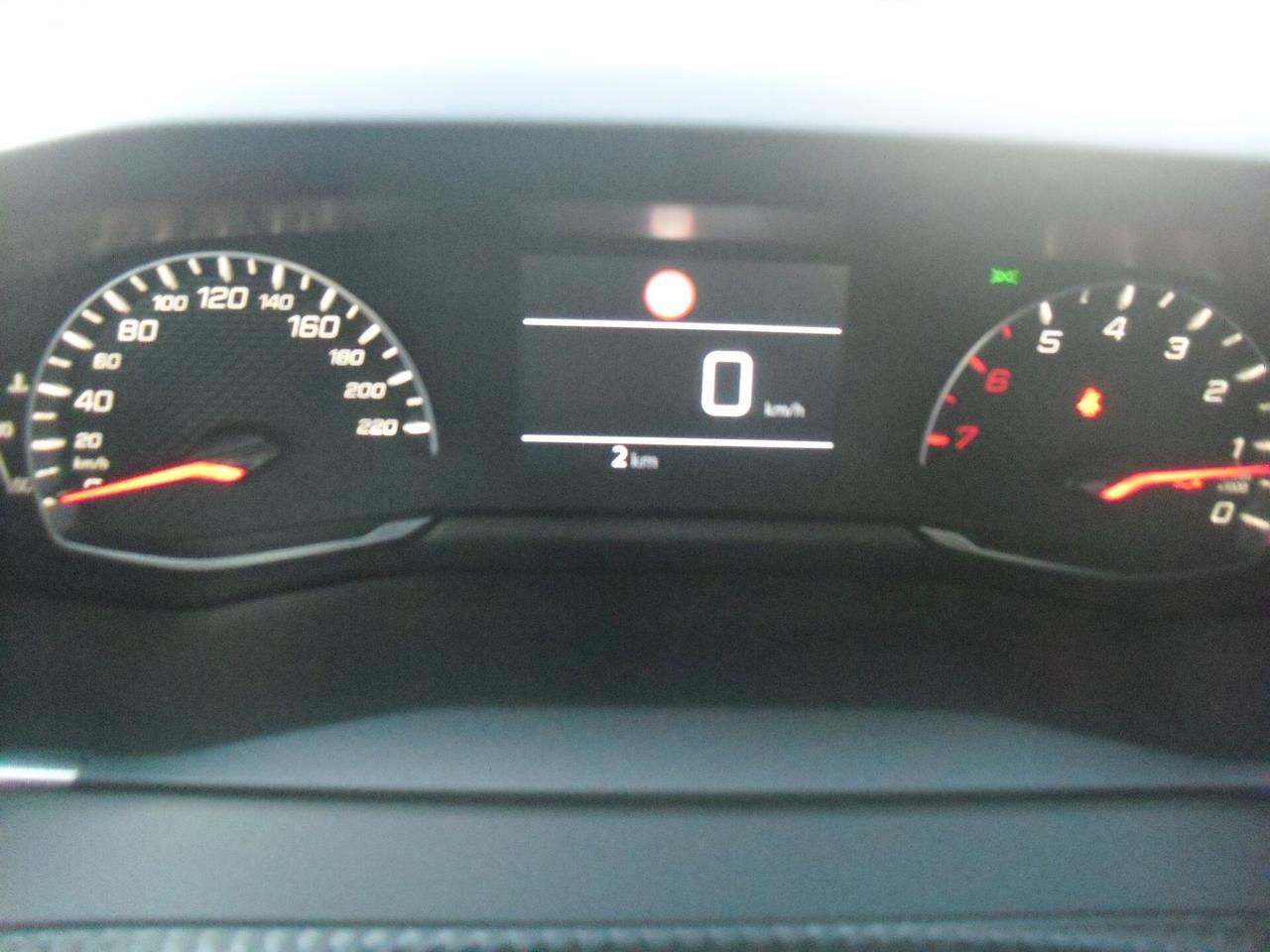 Peugeot 2008 1.2 puretech 100cv Active Pack NUOVA A KM.0!!