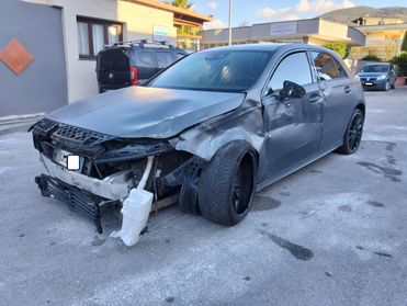 Mercedes-benz A 160d "AMG" 2020 SINISTRATA
