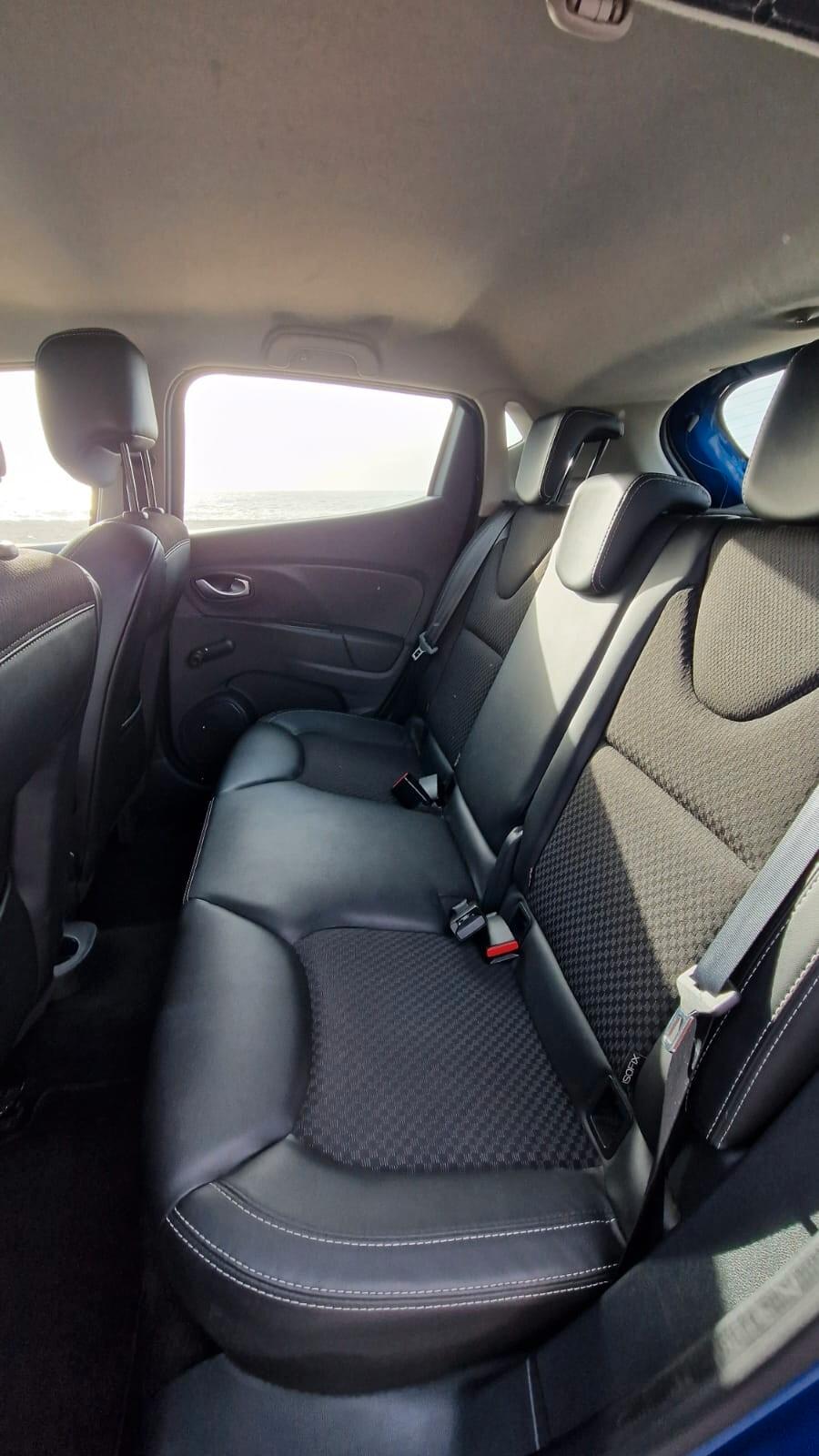 Renault Clio dCi 8V 90 CV EDC 5 porte Moschino Intens