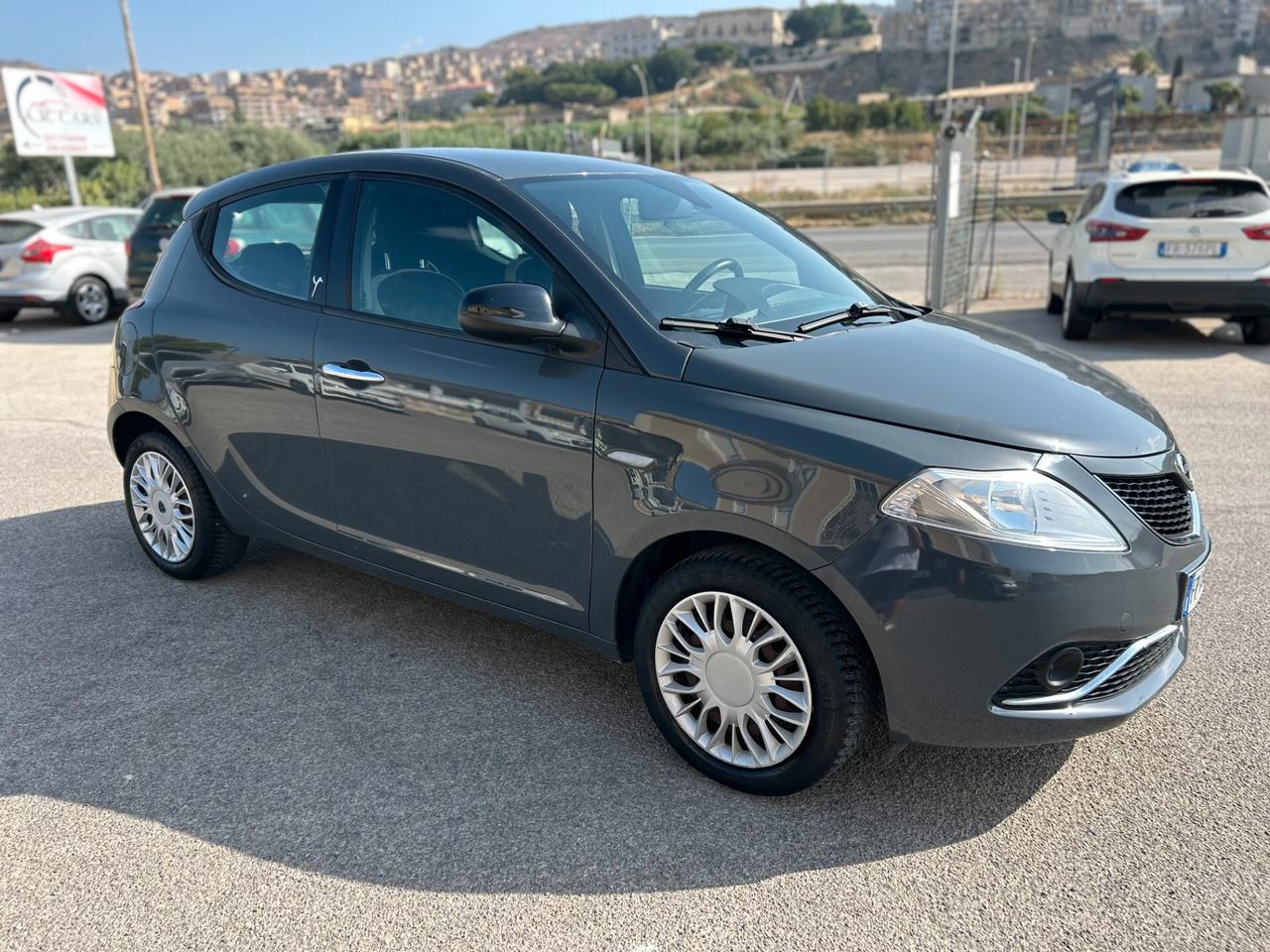 Lancia Ypsilon 1.2 69 CV 5 porte Platinum 08/2018