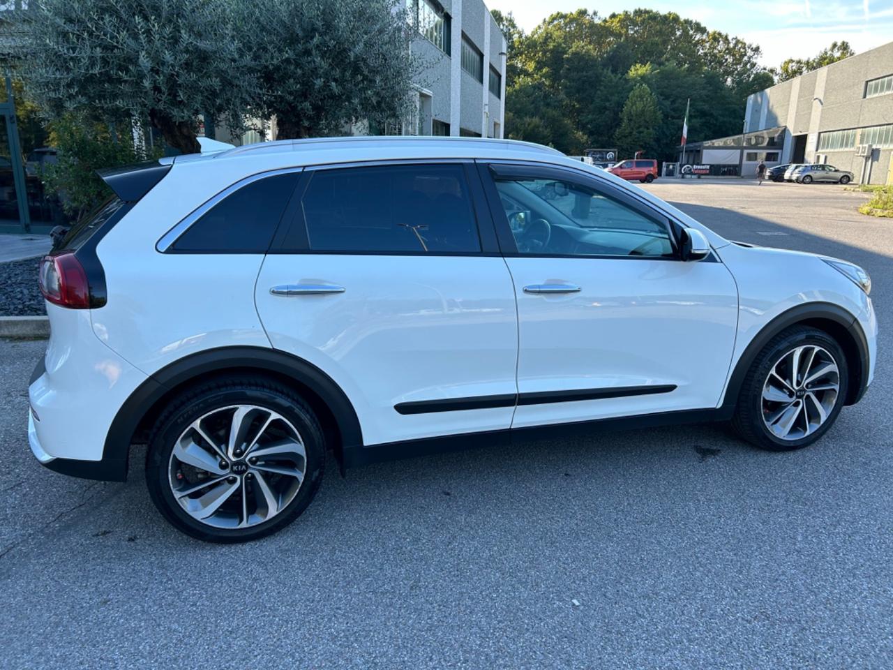 Kia Niro 1.6 GDi DCT HEV Urban