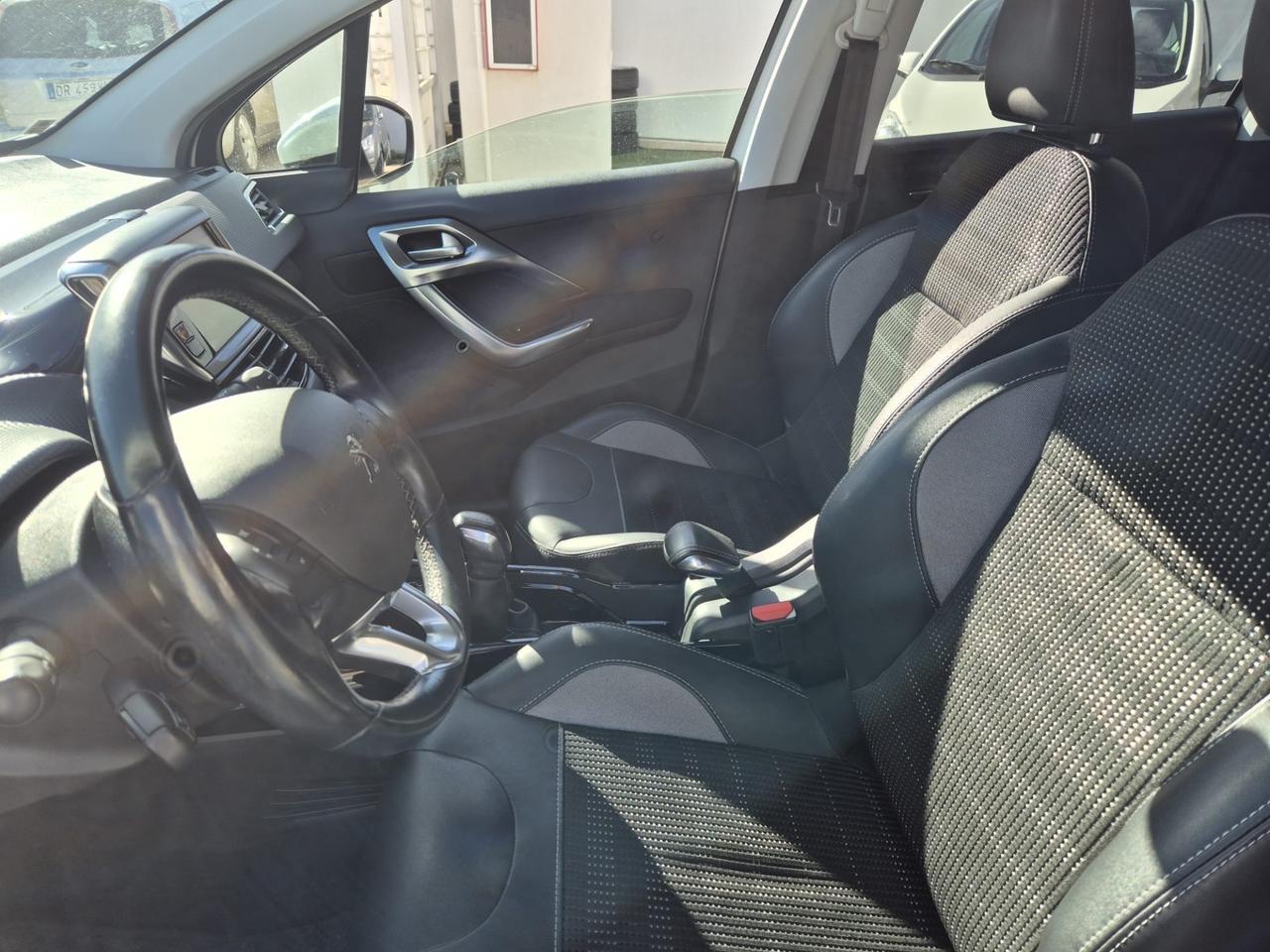 Peugeot 2008 BlueHDi 100 Allure