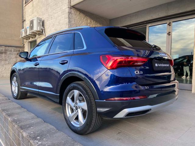AUDI Q3 35 2.0 TDI S tronic Business Advanced COCKPIT
