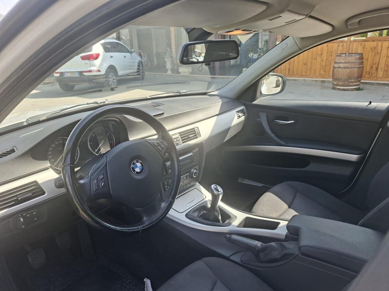 Bmw 320d cat Touring distribuzione appena effettuata