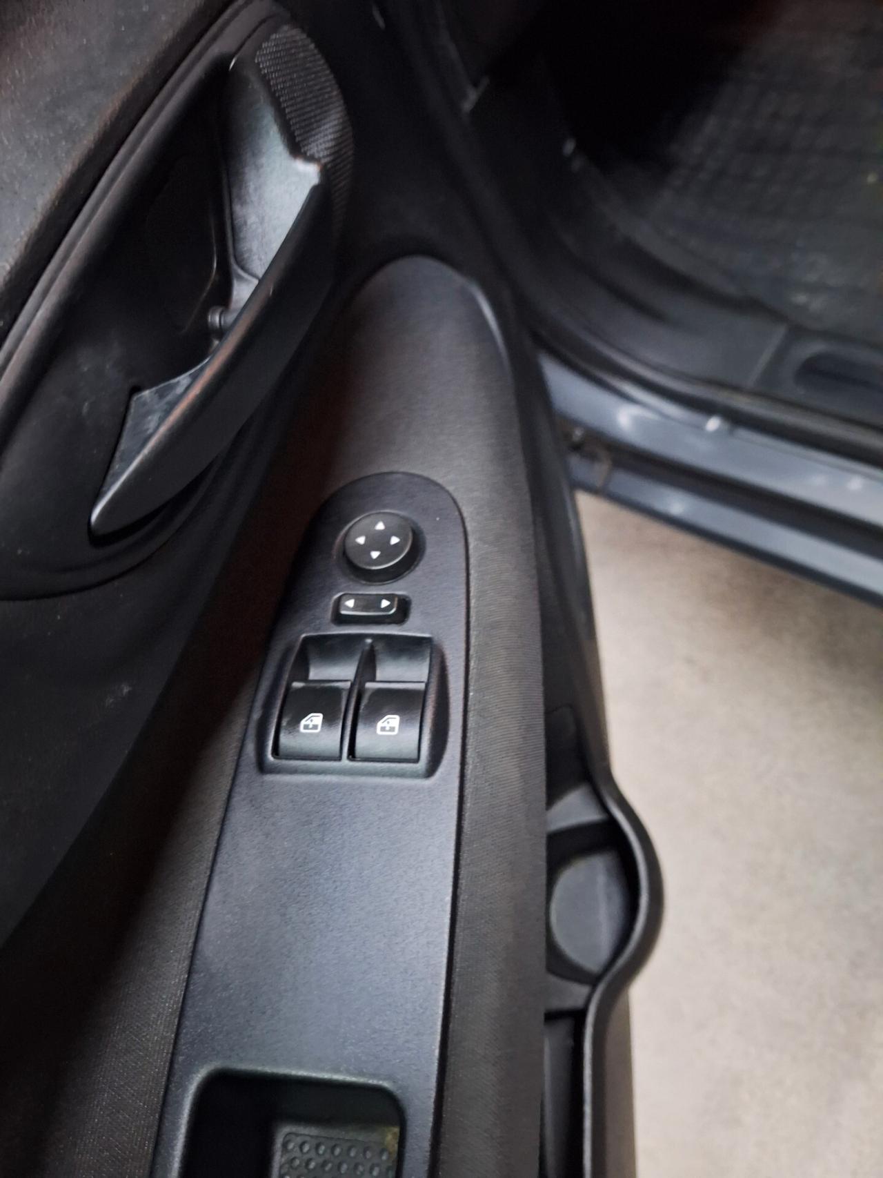 Fiat Punto Street 1.4 8V Natural Power Lounge