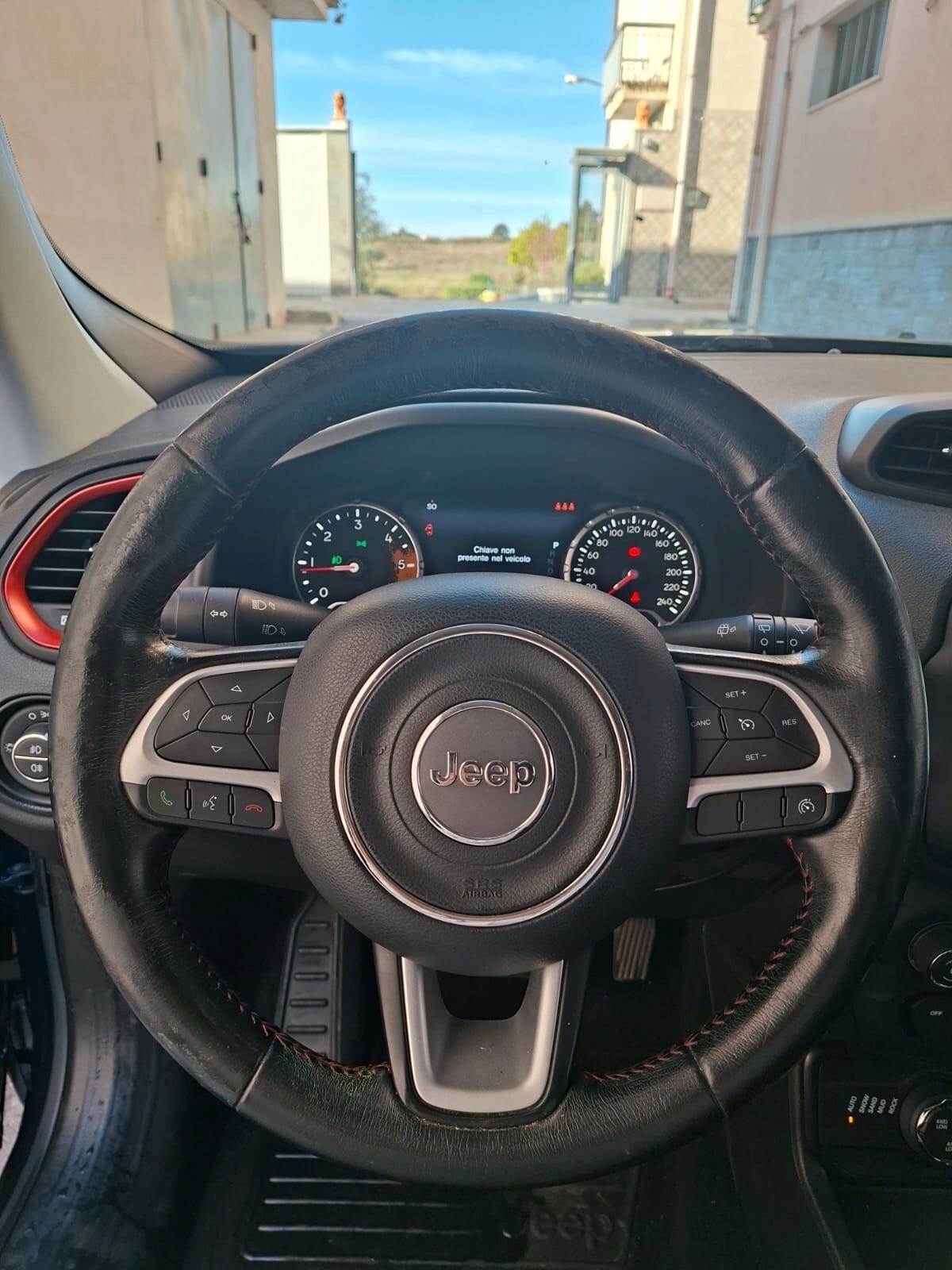 Jeep Renegade 2.0 Mjt 170CV 4WD Active Drive Low Trailhawk