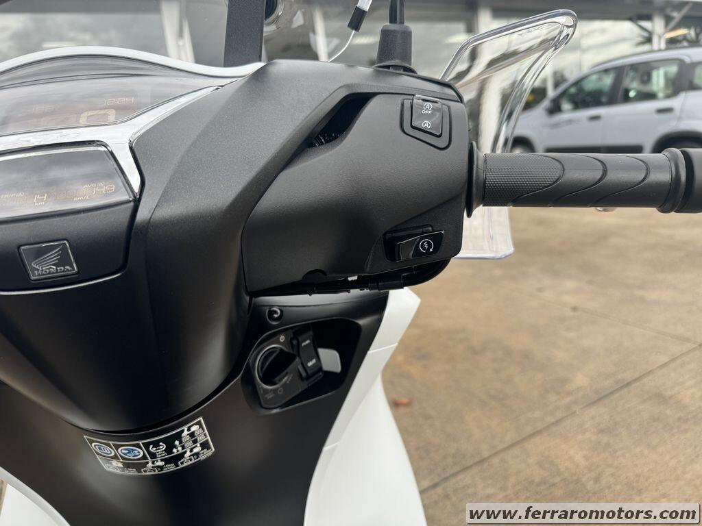 HONDA SH 125 sport NUOVO PRONTA CONSEGNA
