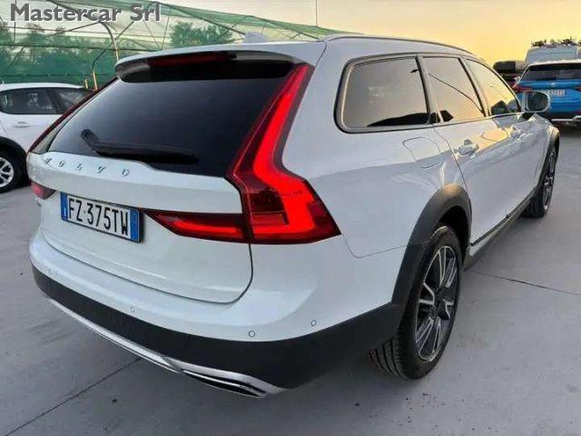 VOLVO V90 Cross Country 2.0 d5 Pro awd geartronic my19 - FZ375TW