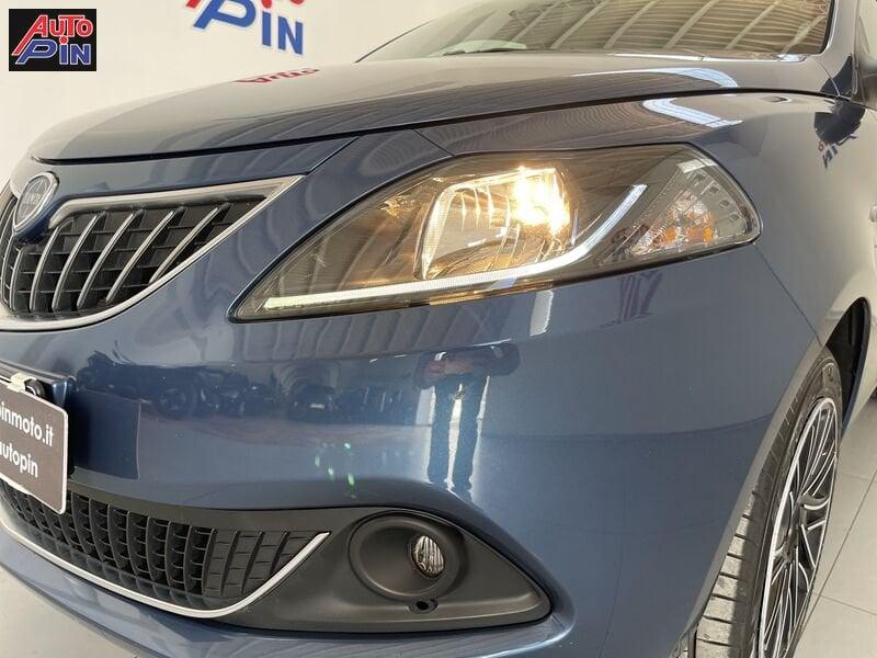 Lancia Ypsilon 1.0 FireFly 5 porte S&S Hybrid Gold