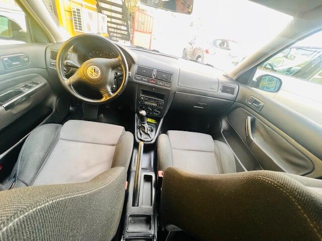 Volkswagen Golf 1.6 16V cat 5 porte Highline