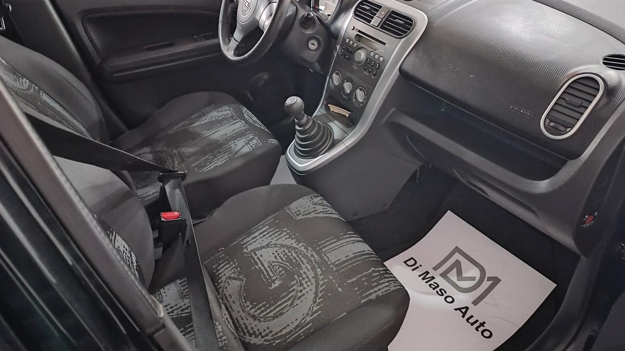 Opel Agila 1.2 16V 94CV Enjoy