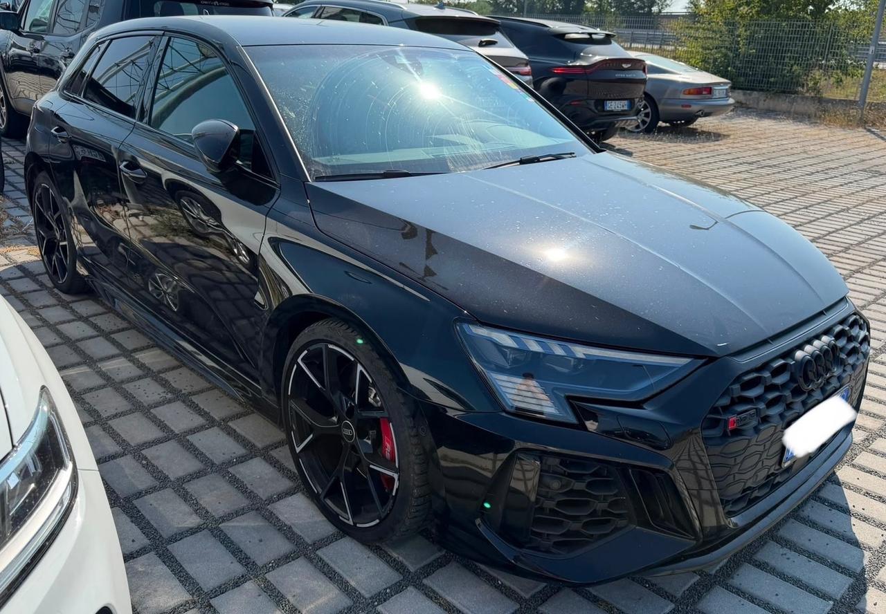 Audi RS3 Sportback 2.5 tfsi quattro s-tronic