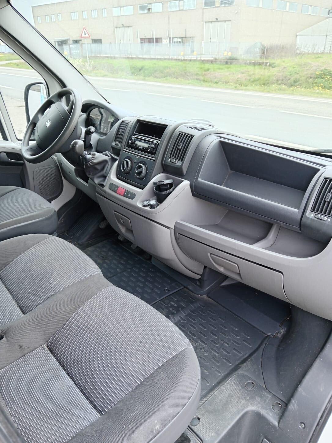 Peugeot Boxer 333 2.2 HDi/120CV PM Autocarro