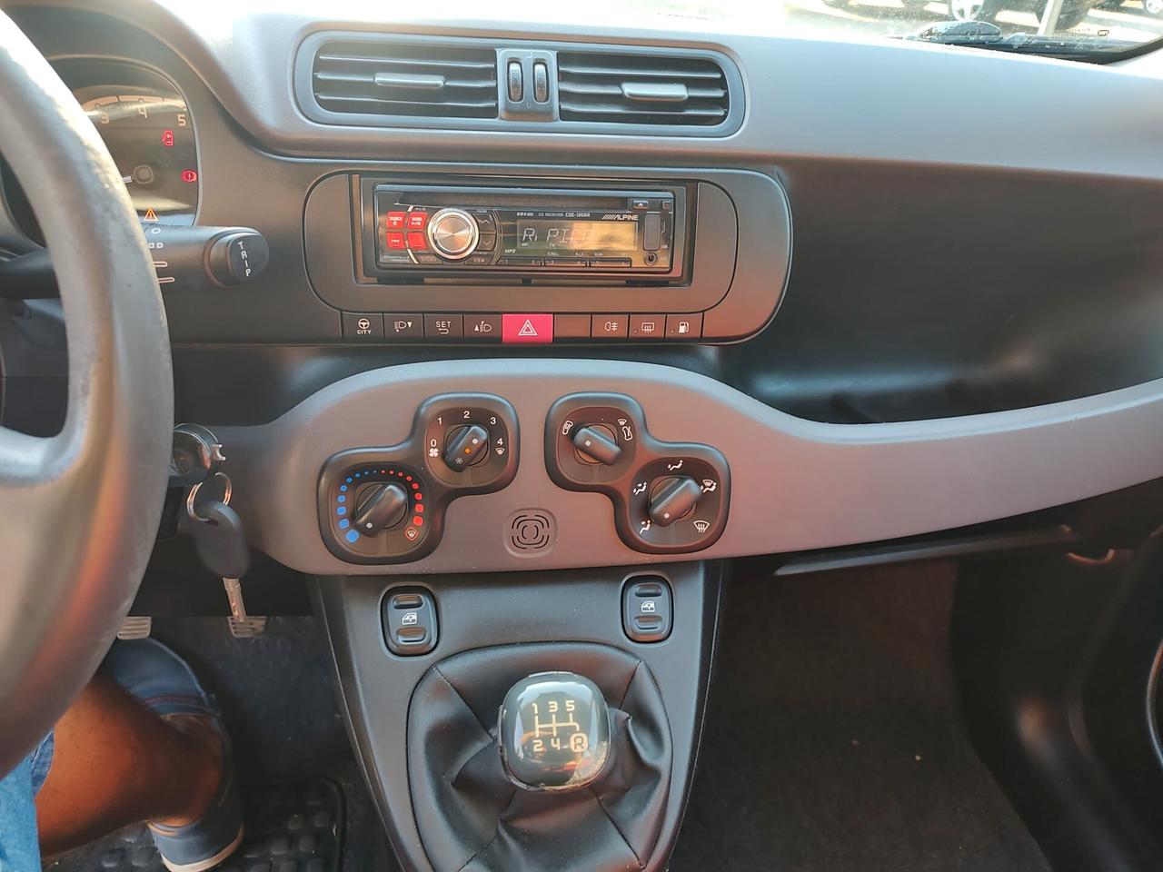 Fiat Panda 1.2 EasyPower Lounge BENZINA\GPL, 69CV, Euro 6, OK NEOPATENTATI, GARANZIA L.12 MESI