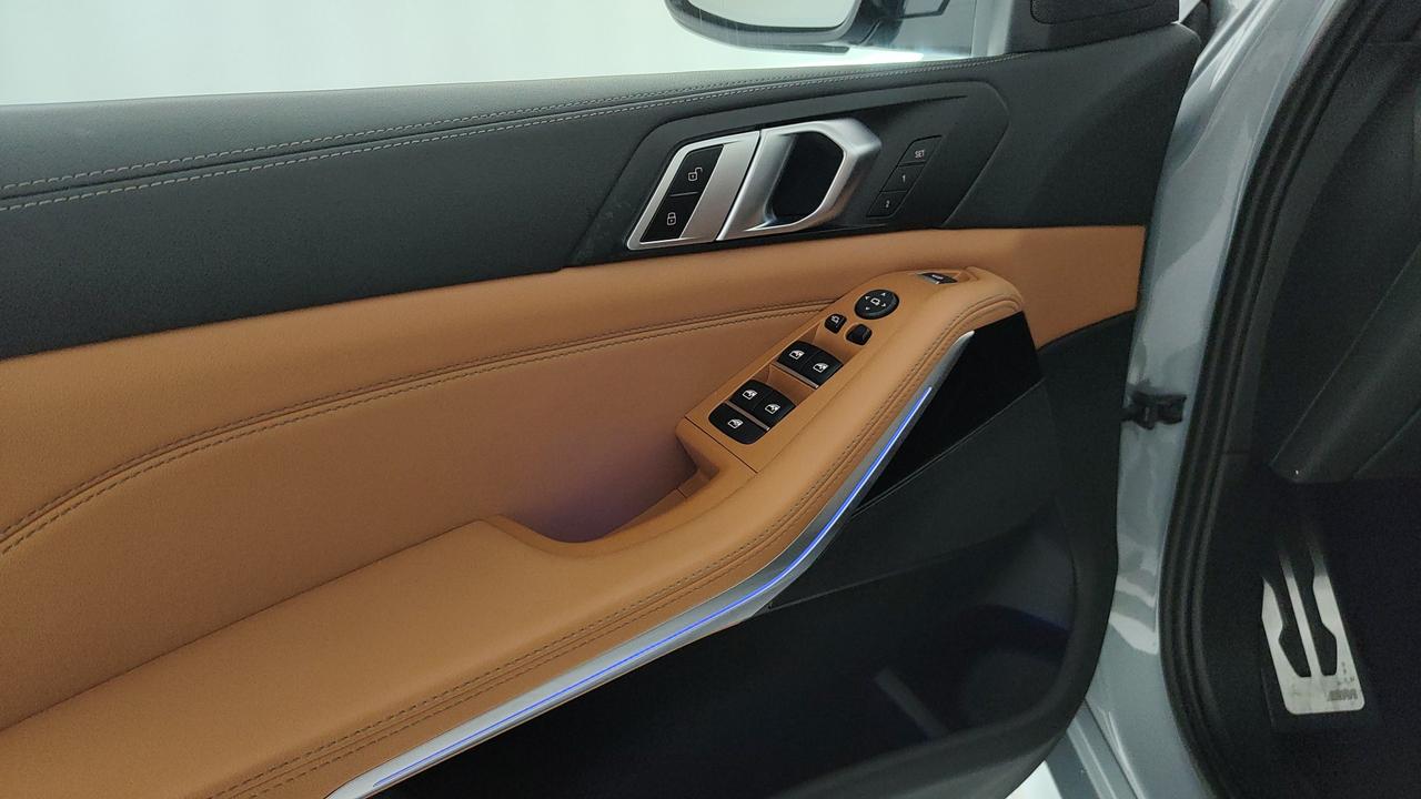 BMW X5 G05 LCI 2023 - X5 M60i auto