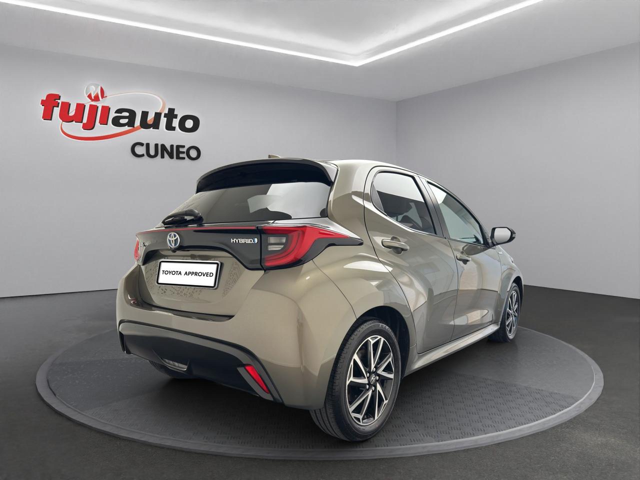 Toyota Yaris 1.5h Lounge