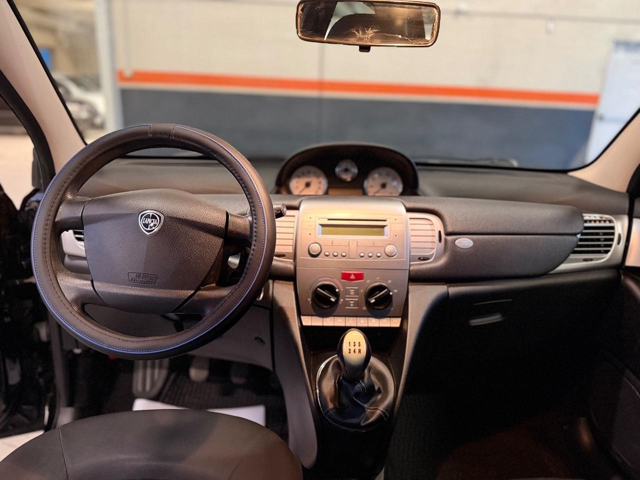 Lancia Ypsilon 1.3 MJT 75 CV Unyca NEOPATENTATI