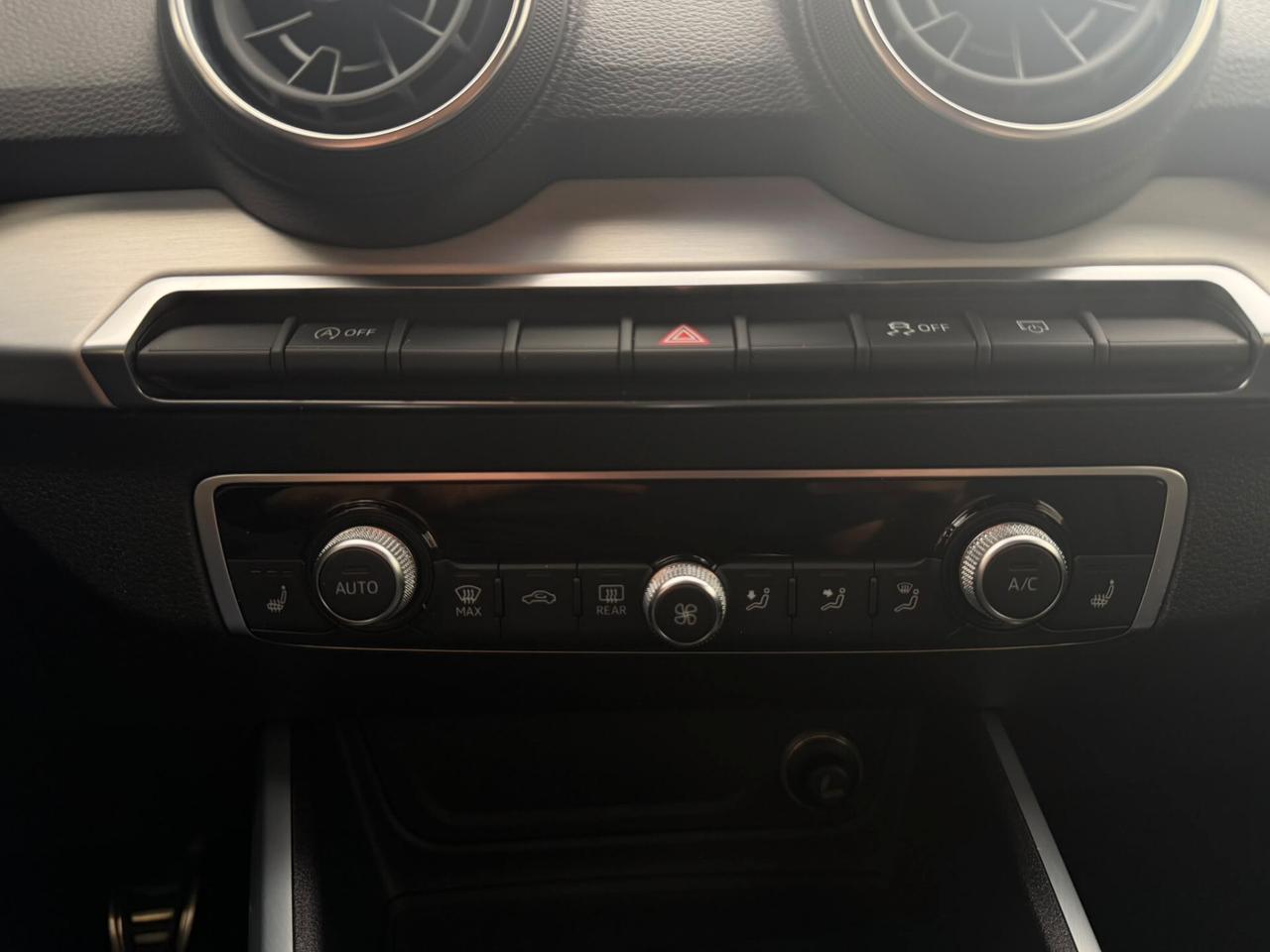 Audi Q2 30 TDI S line Edition Plus